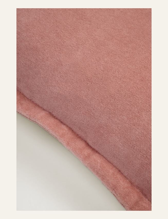 Koristetyynynpäällinen englanninpunainen - 3