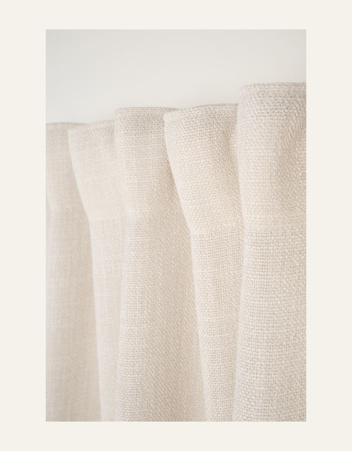 Verho vaaleanharmaa - 2