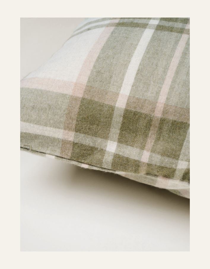 Tyynyliina lankavärjätystä flanellista oliivinvihreä - 2