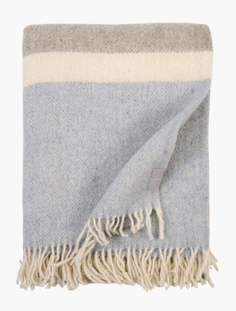 Veggli Stripe villahuopa moniväri beige 130x170 cm (Hemtex)