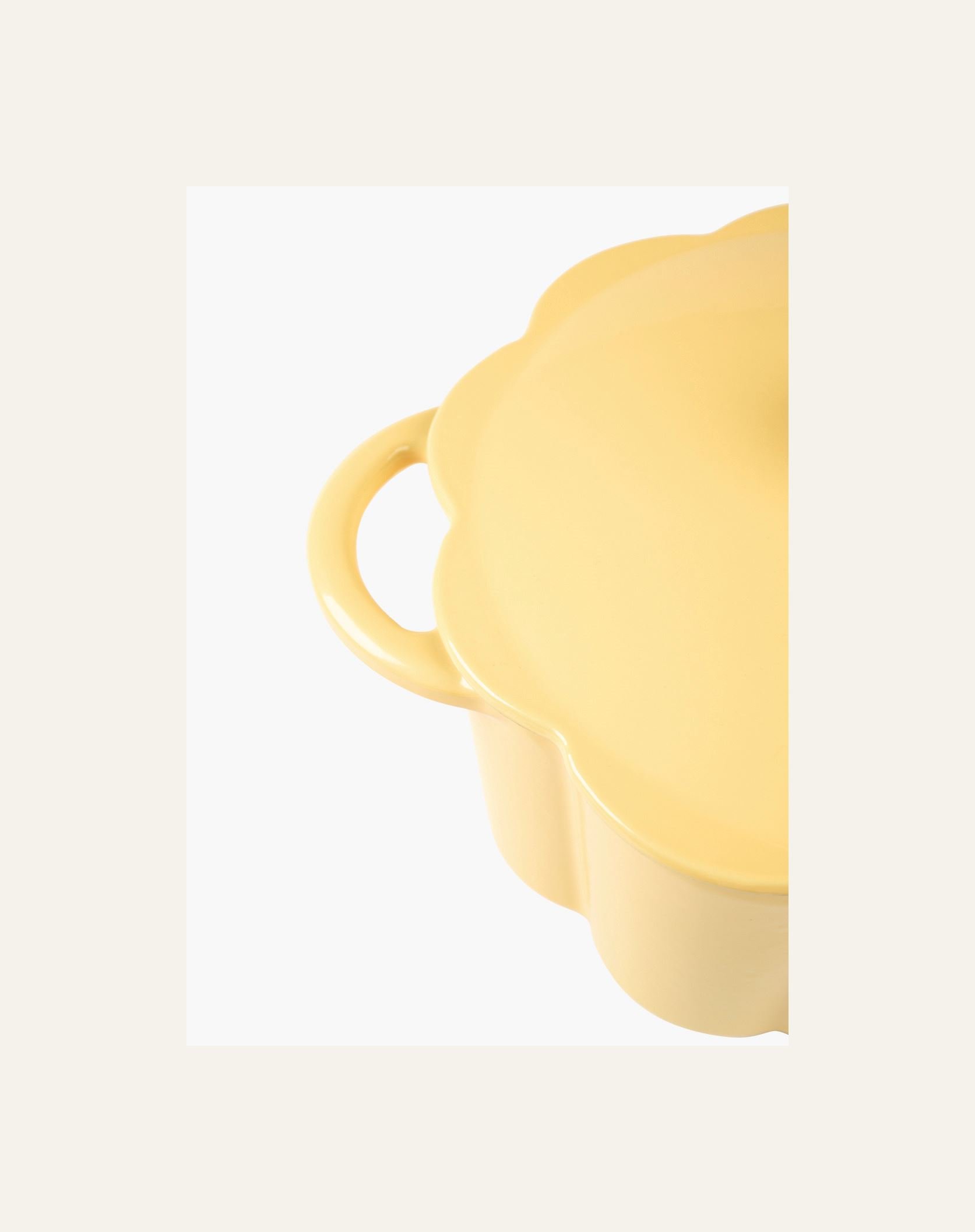 Valurautainen kattila pyöreä keltainen - 4