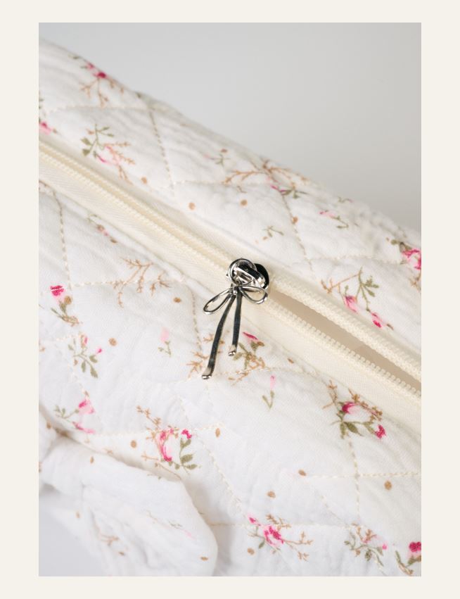 Toilettilaukku valkoinen - 3