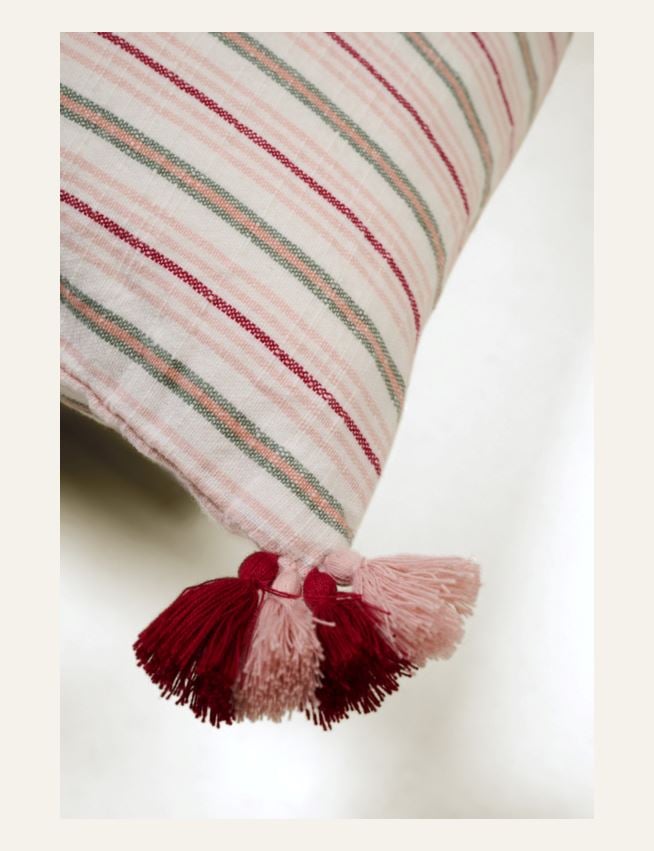 Koristetyyny moniväri - 2