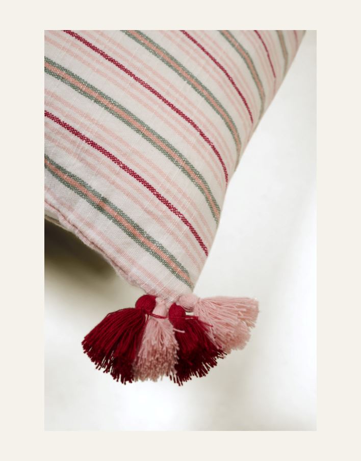 Koristetyyny moniväri - 2