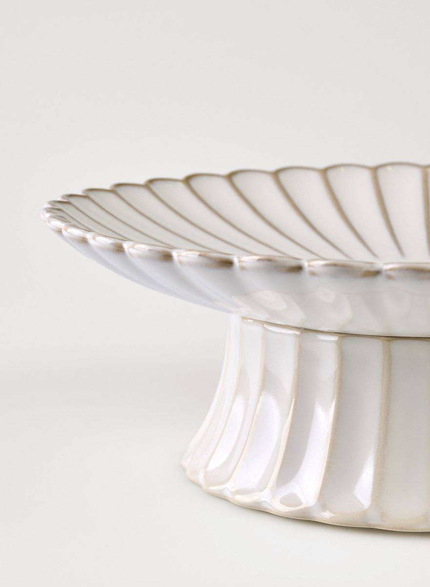 Jalallinen astia valkoinen - 3