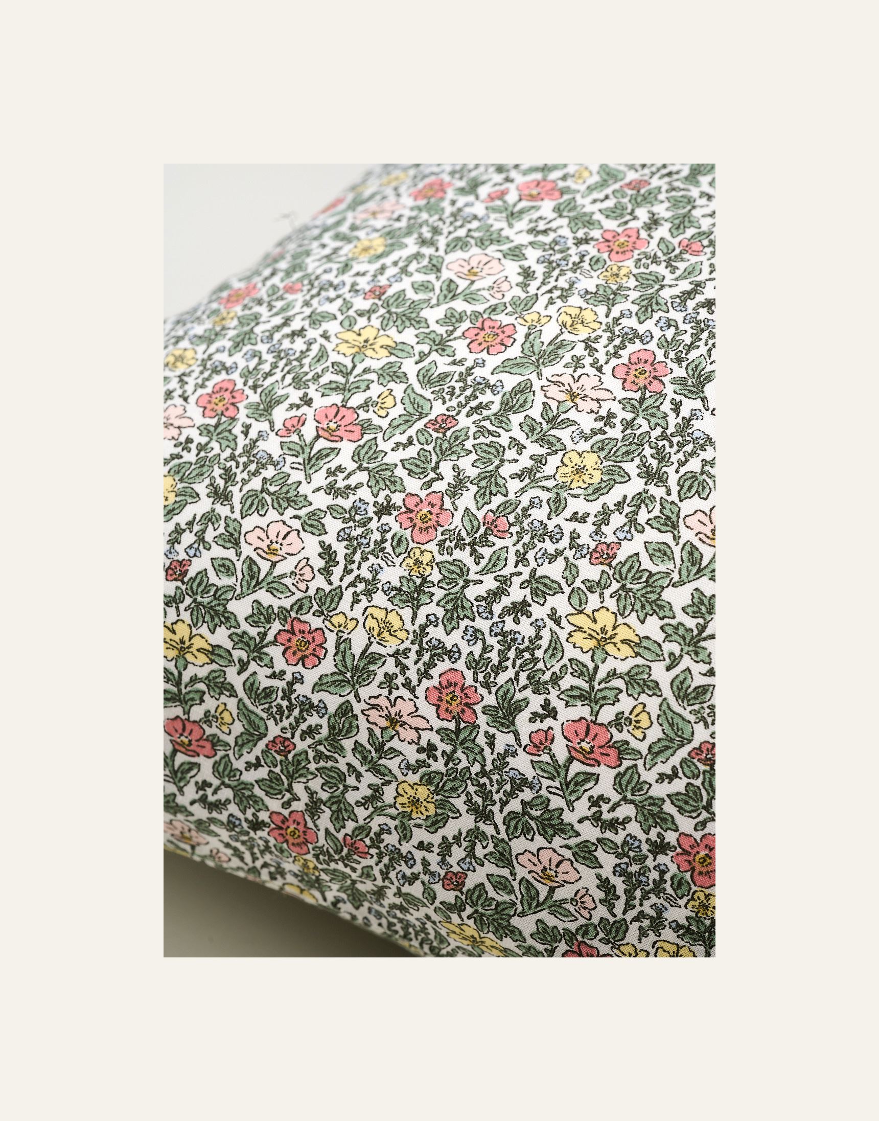 Tyynyliina puuvillaa moniväri - 2