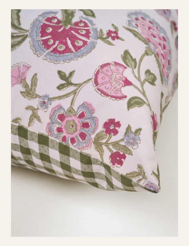 Koristetyyny moniväri - 2