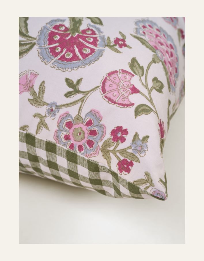 Koristetyyny moniväri - 2