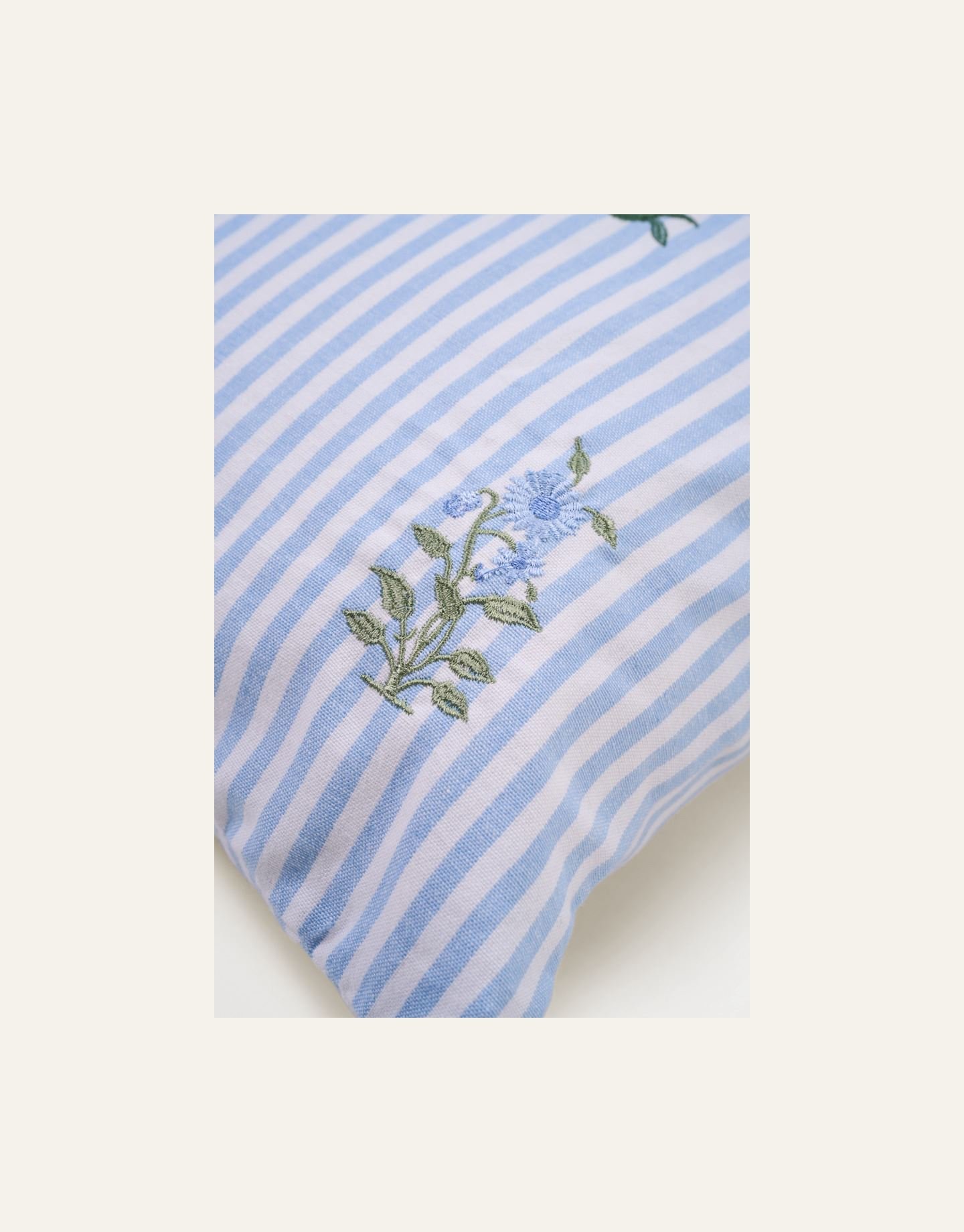 Koristetyynynpäällinen moniväri - 2