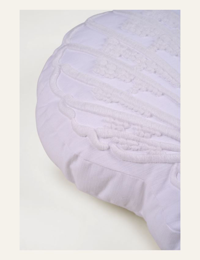 Koristetyyny valkoinen - 2