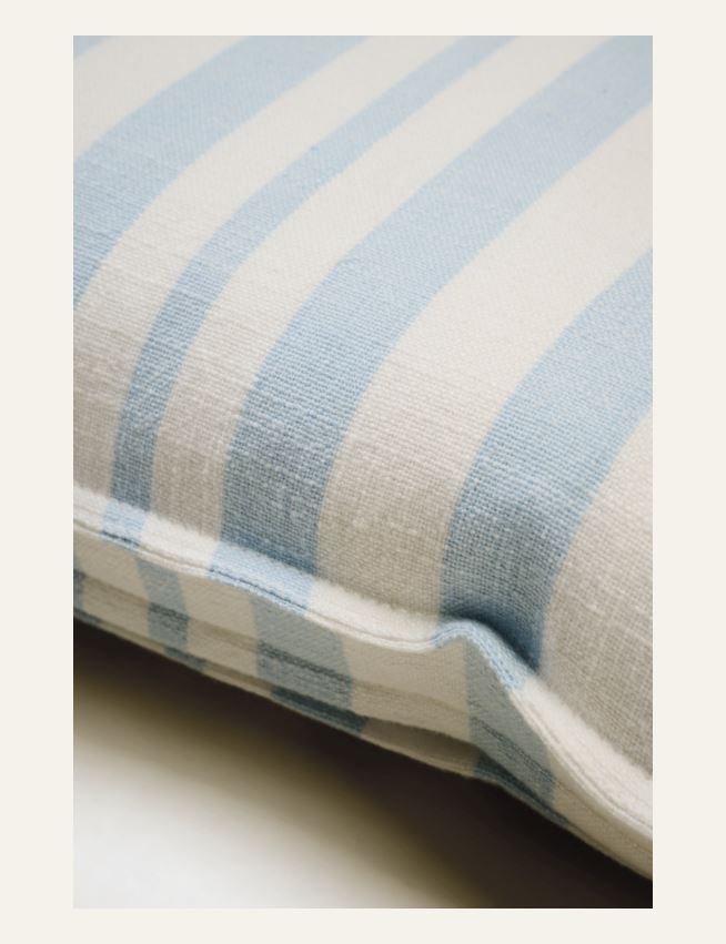 Koristetyyny taivaansininen - 2