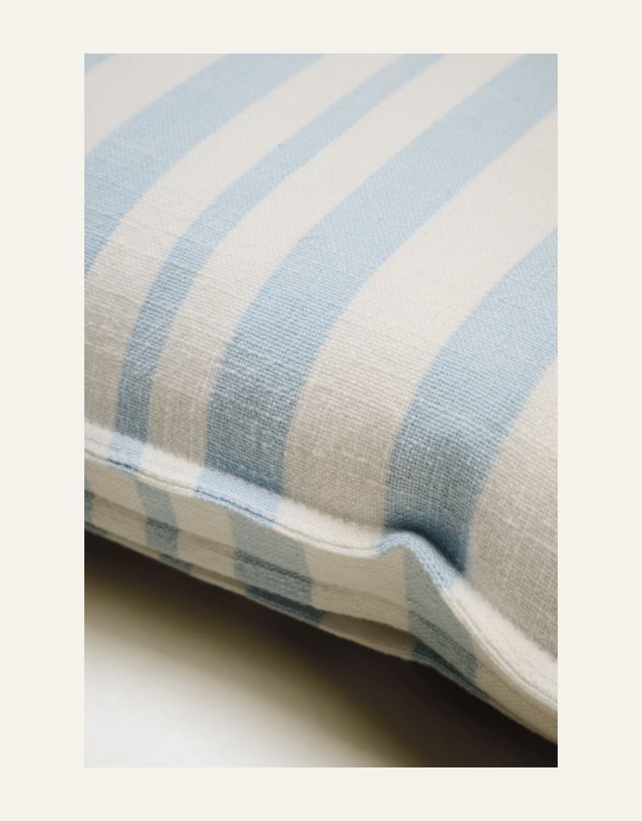 Koristetyyny taivaansininen - 2