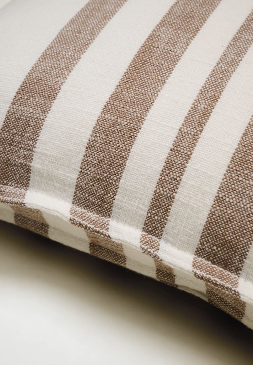 Koristetyyny ruskea - 2