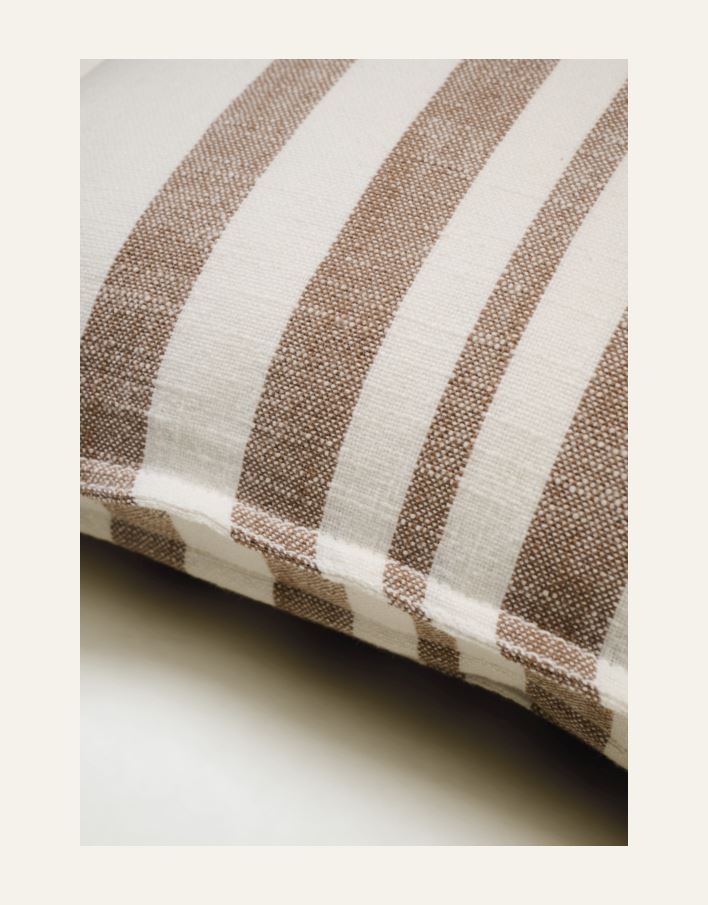 Koristetyyny ruskea - 2