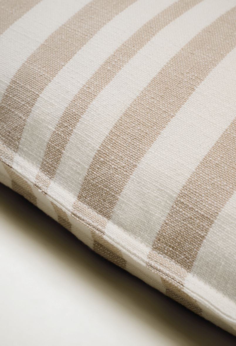 Koristetyyny beige - 2