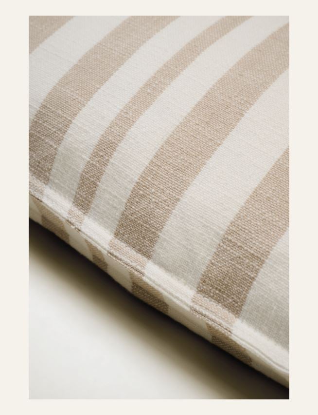 Koristetyyny beige - 2