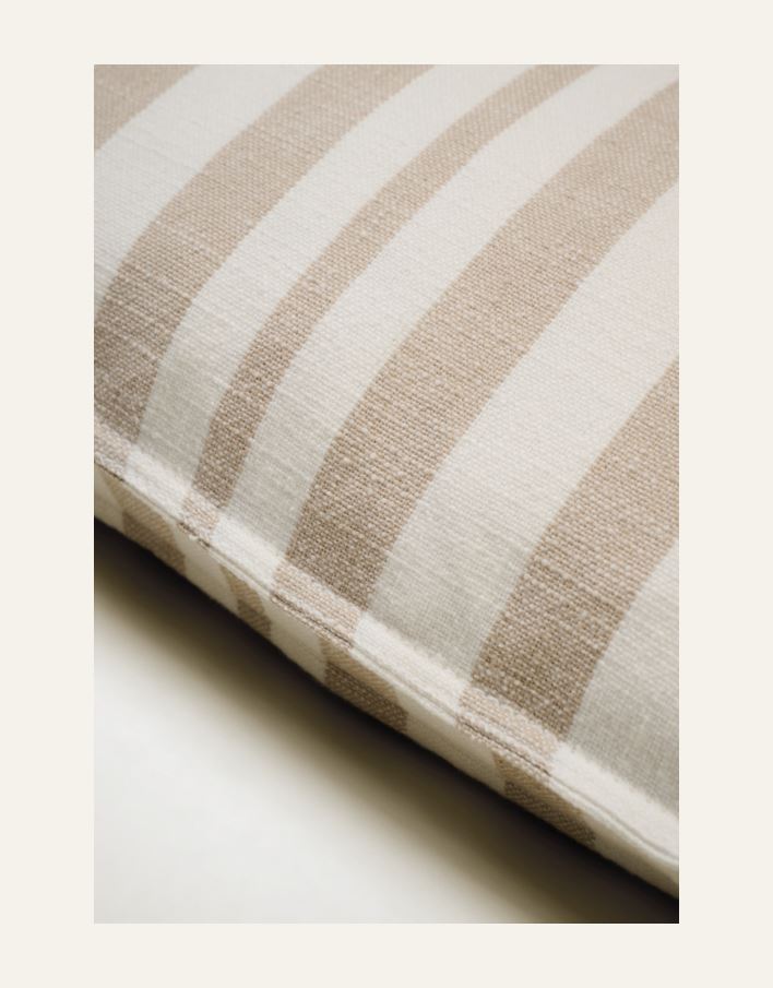 Koristetyyny beige - 2