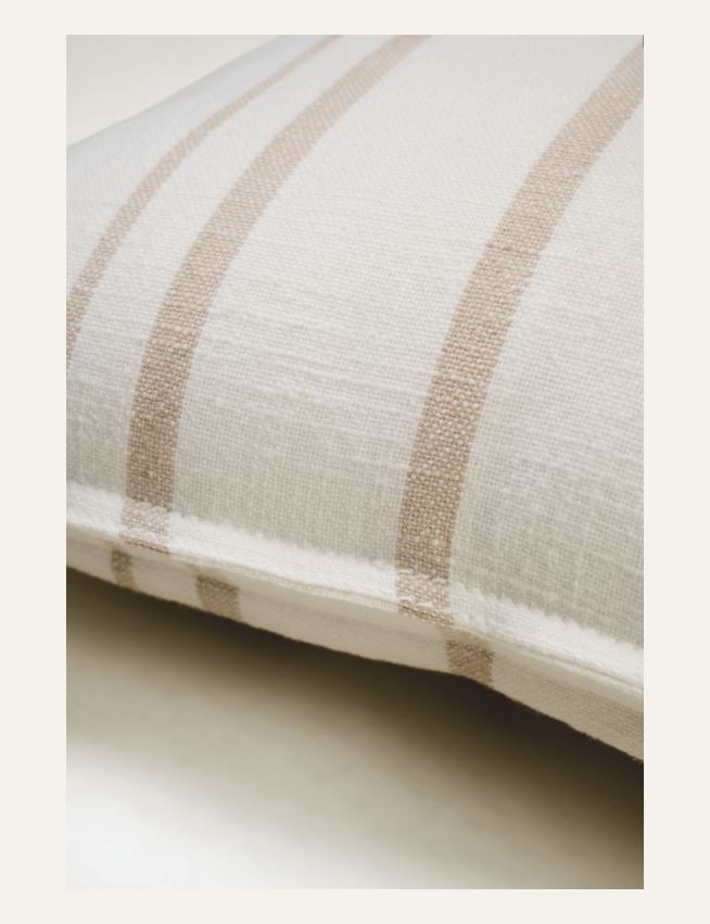 Koristetyyny beige - 3