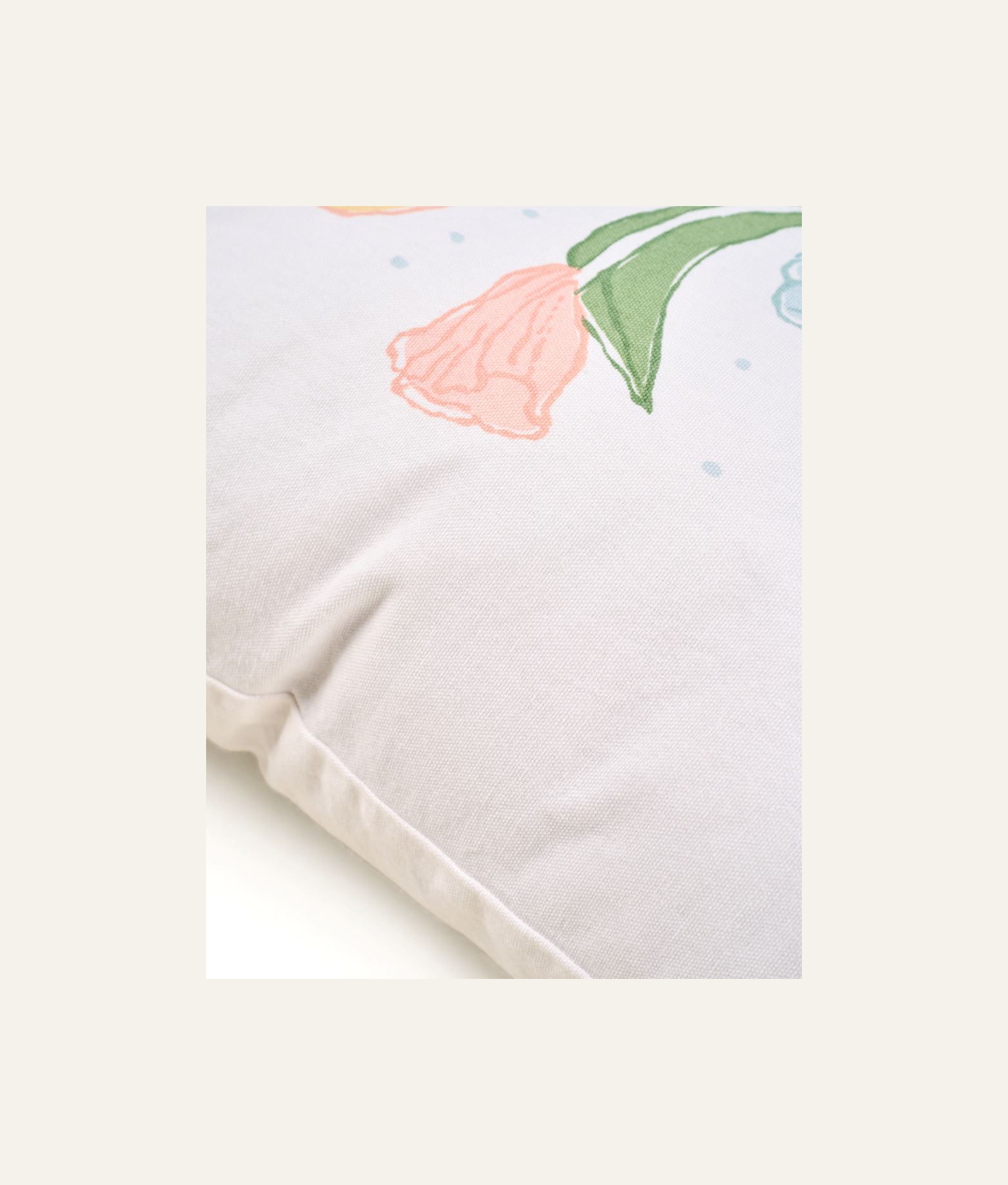 Koristetyyny moniväri - 2