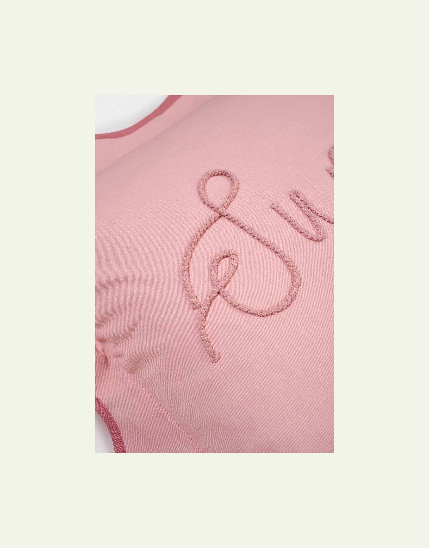 Koristetyyny koralli - 2