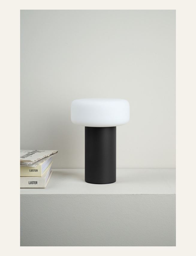 Ladattava pöytävalaisin musta - 2