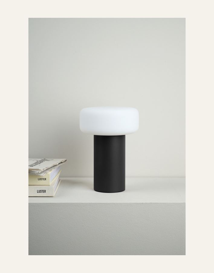 Ladattava pöytävalaisin musta - 2