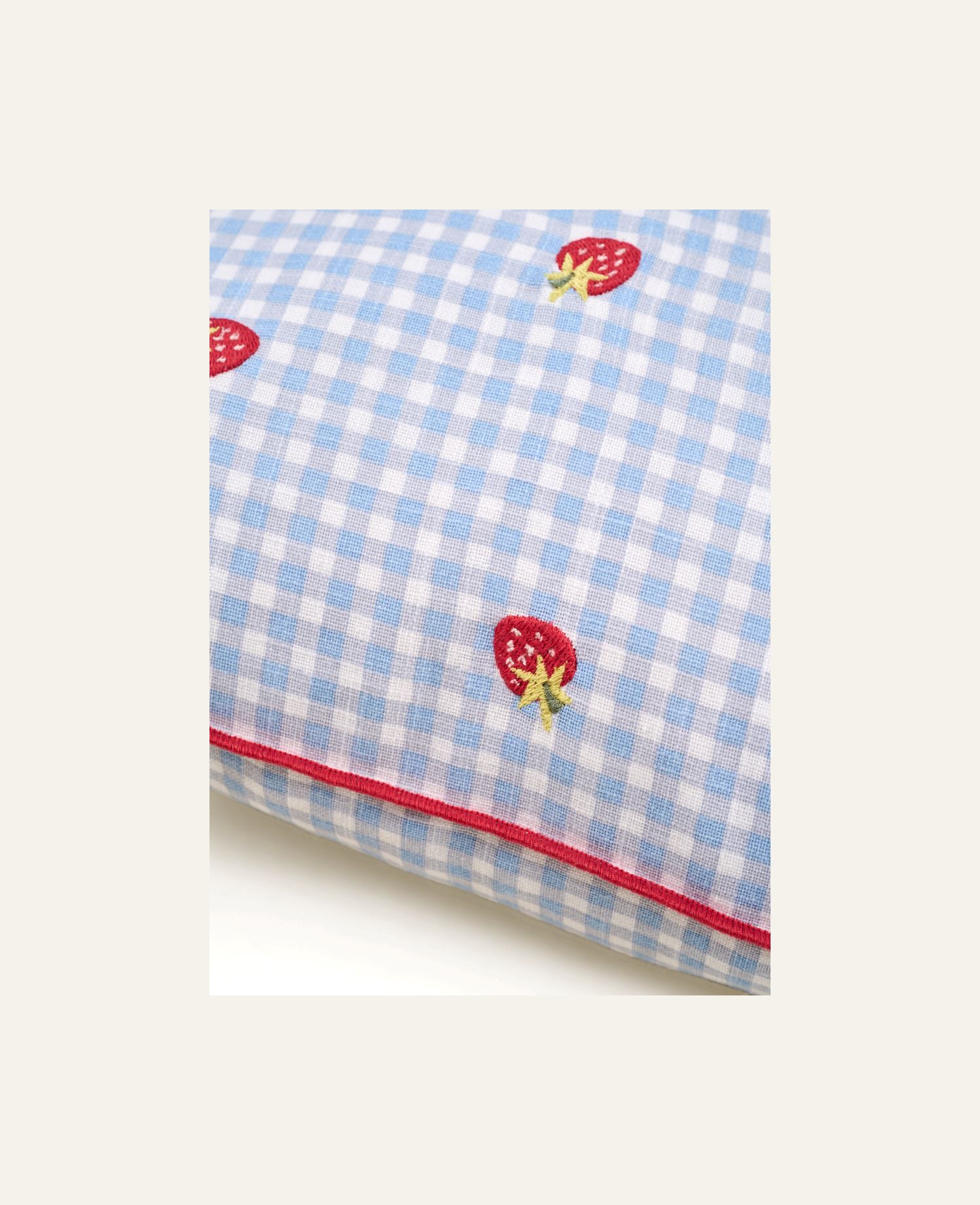 Koristetyyny moniväri - 2