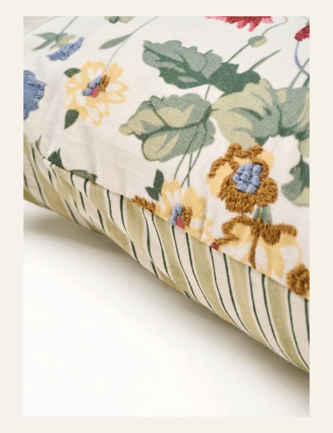 Koristetyyny moniväri - 4