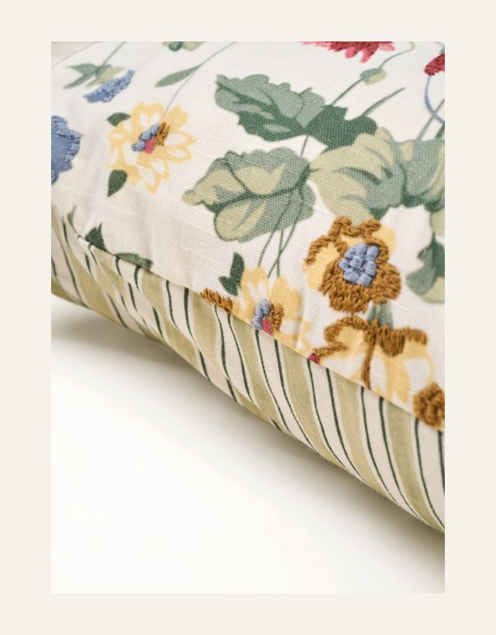 Koristetyyny moniväri - 4