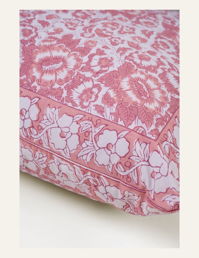 Koristetyyny moniväri - 2