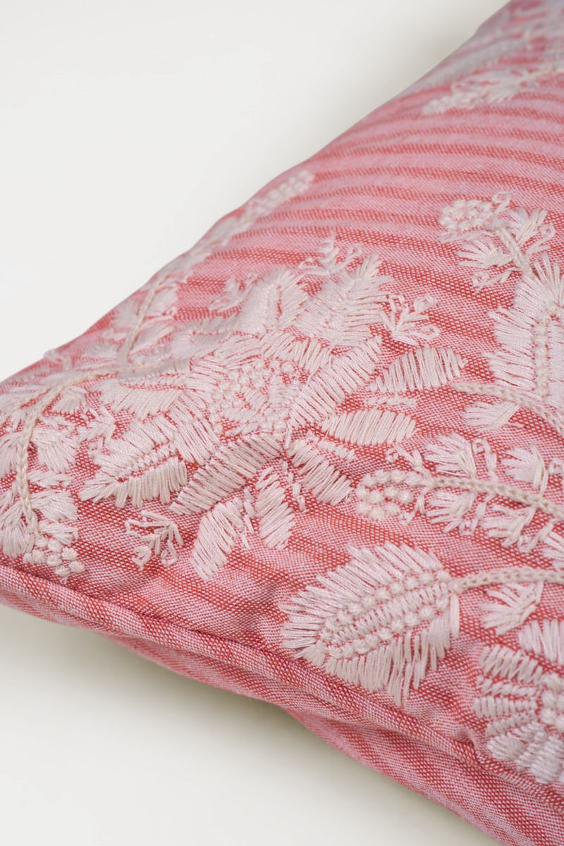 Koristetyyny moniväri - 2