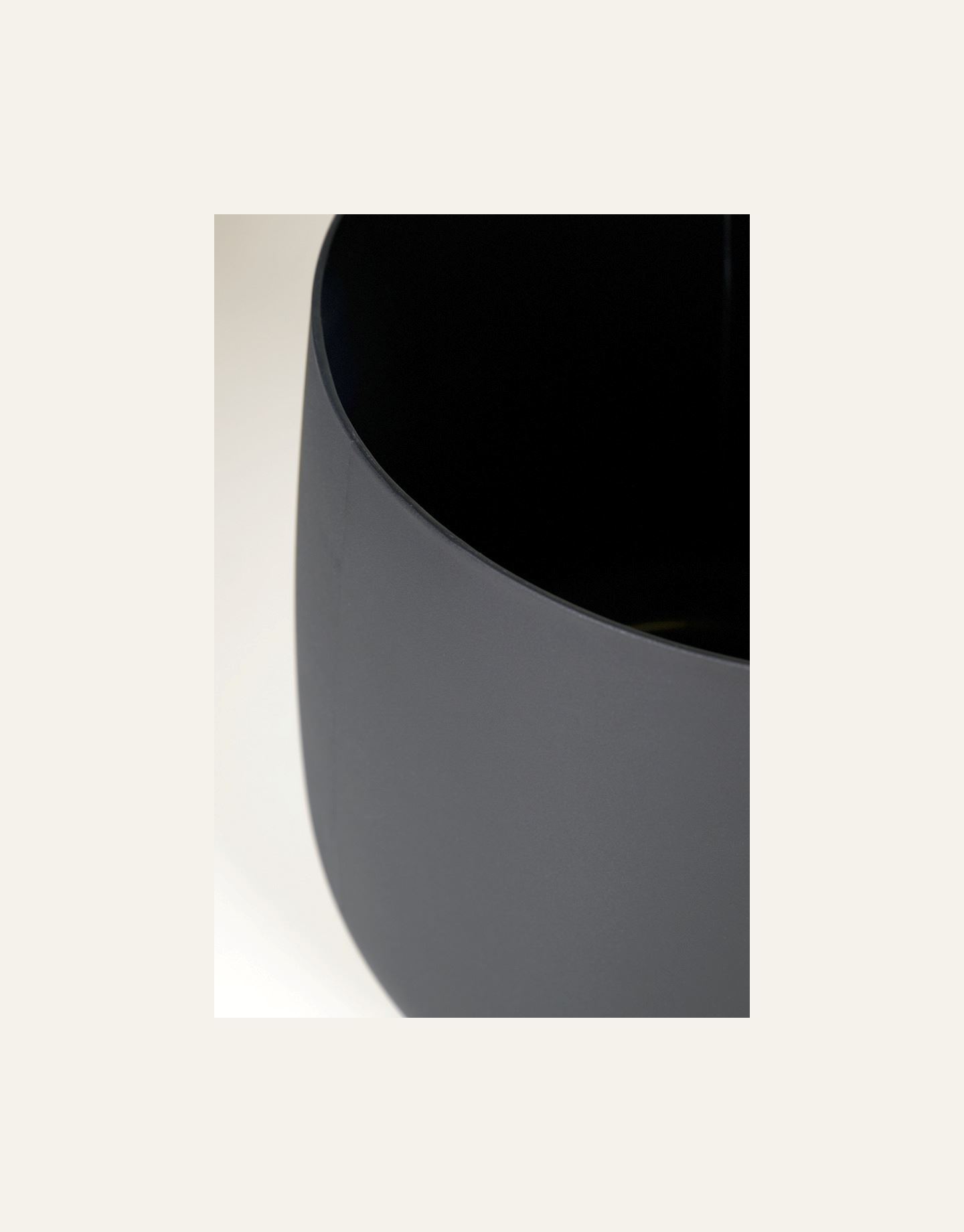 Ulkoruukku musta - 3