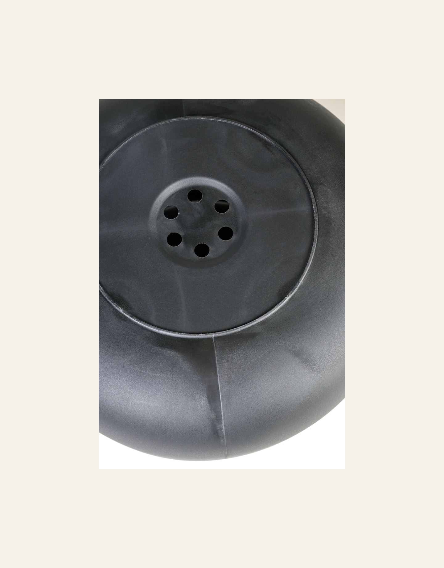 Ulkoruukku musta - 2