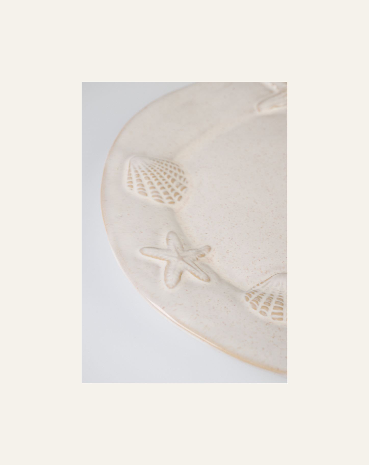 Lautanen valkoinen - 3