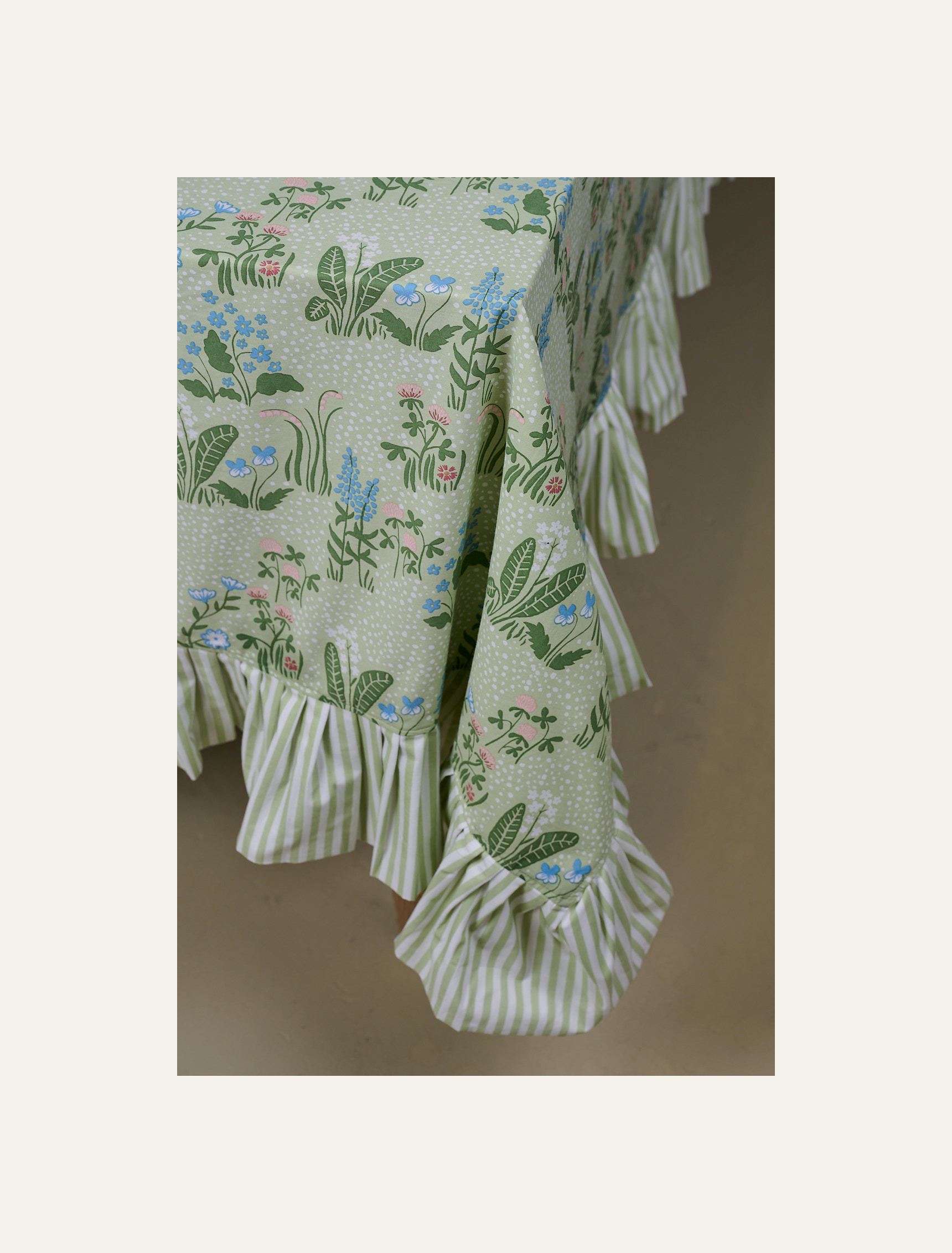 Pöytäliina vihreä - 4