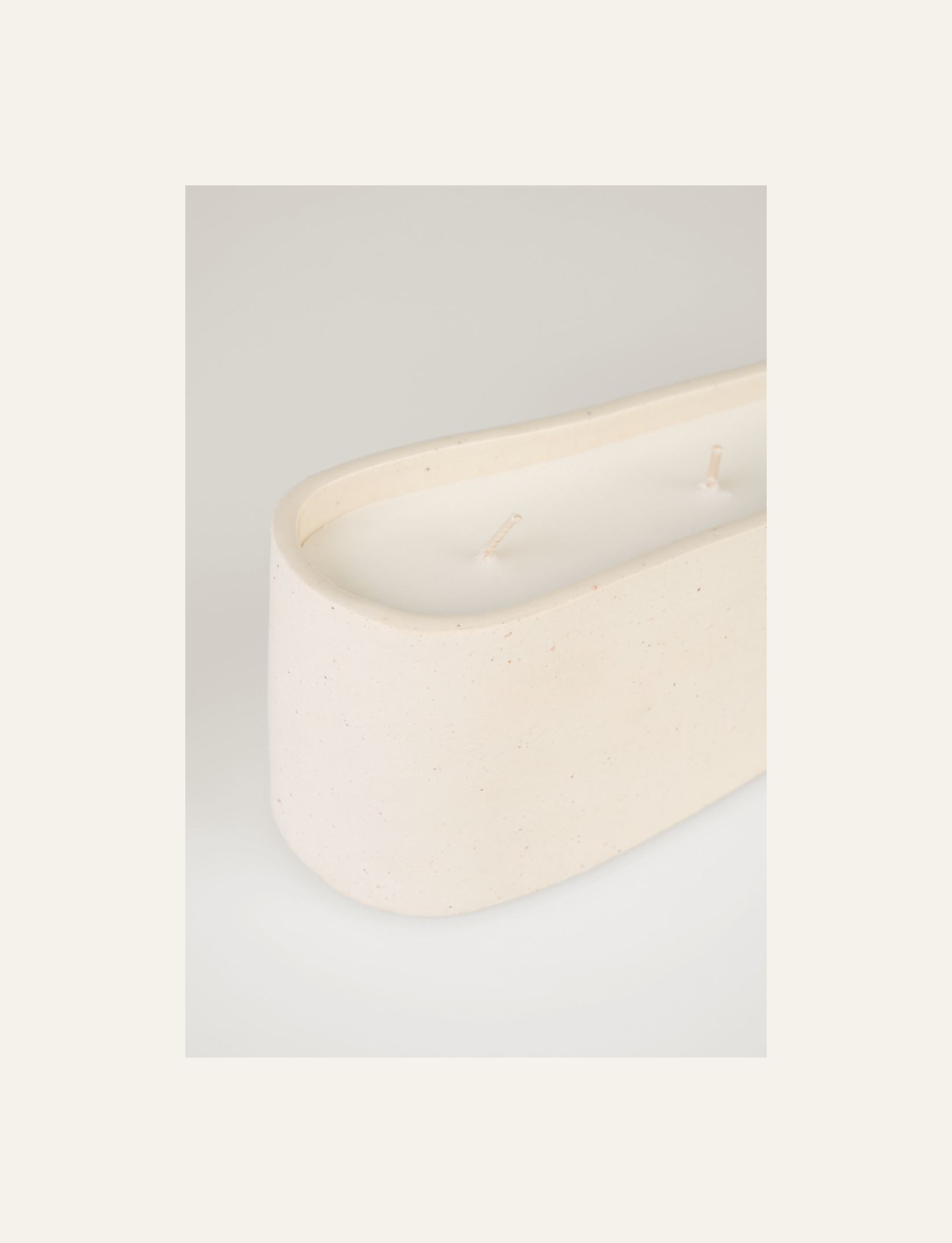 Koristekynttilä beige - 4