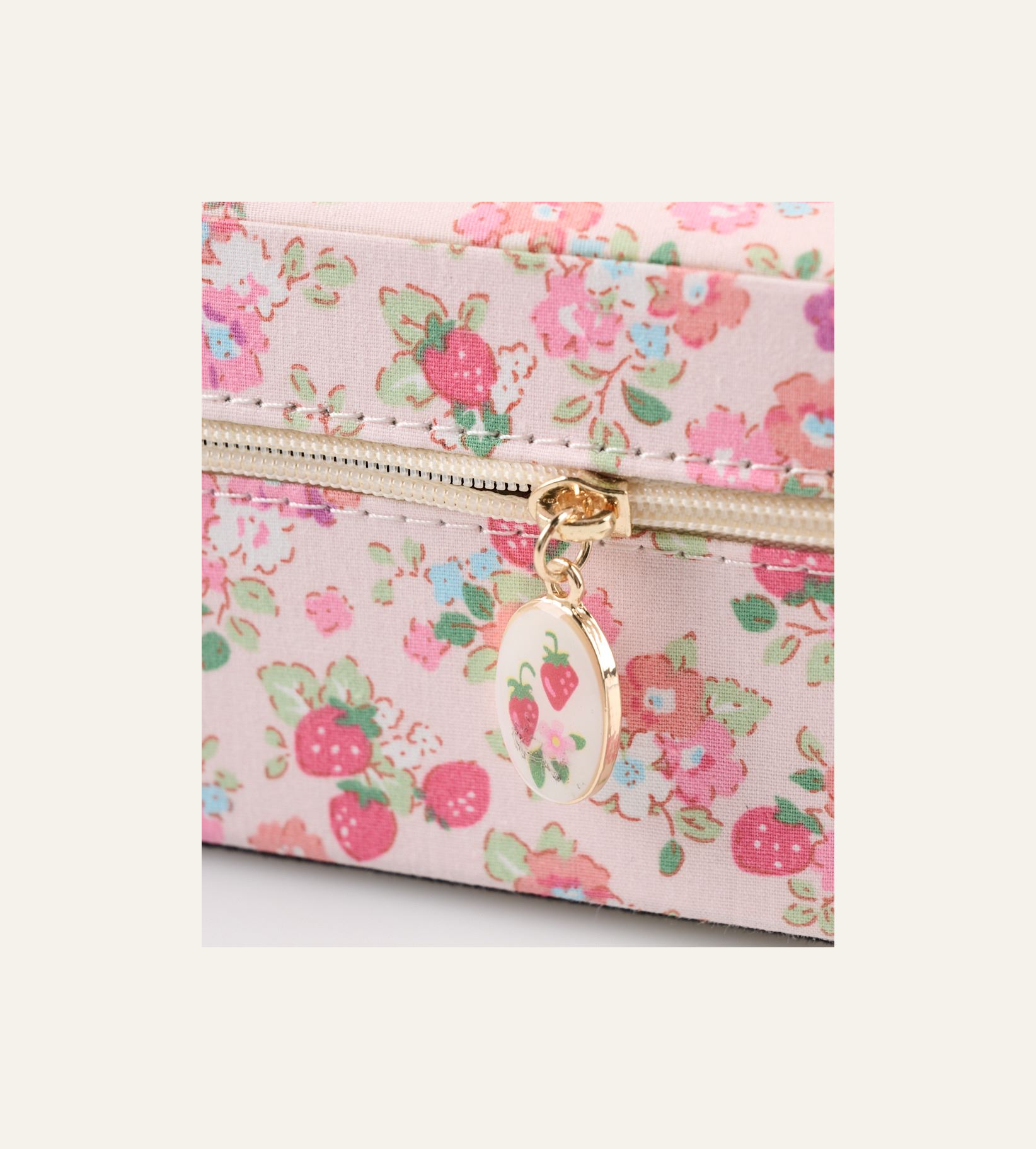 Korurasia vetoketjulla roosa - 2