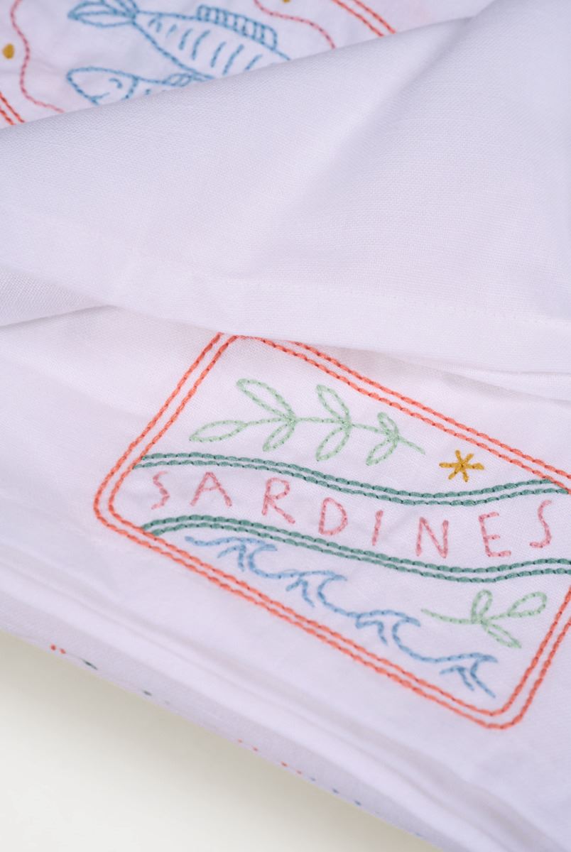 Pöytäliina valkoinen - 3