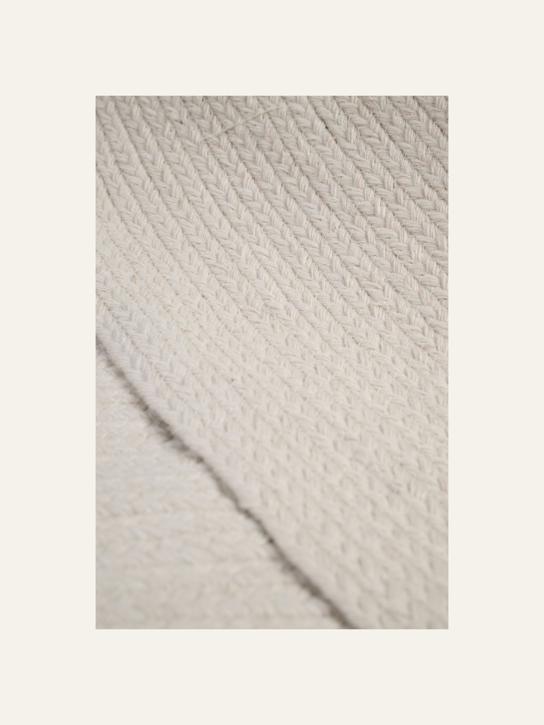 Matto luonnonvalkoinen - 2