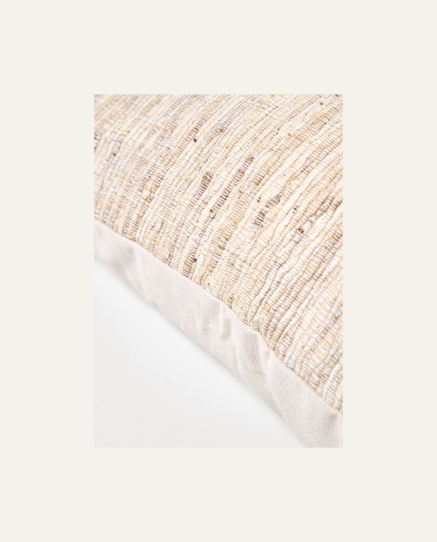 Koristetyynynpäällinen luonnonvalkoinen - 2