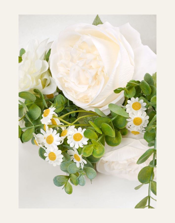 Kukkakimppu valkoinen - 2