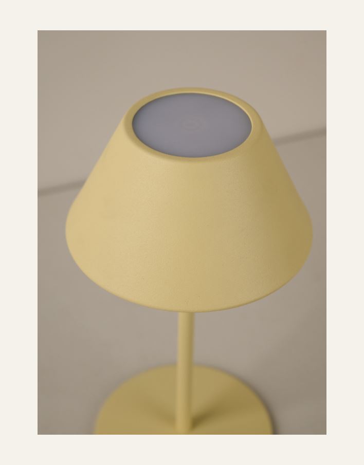 Ladattava pöytävalaisin vaaleankeltainen - 4