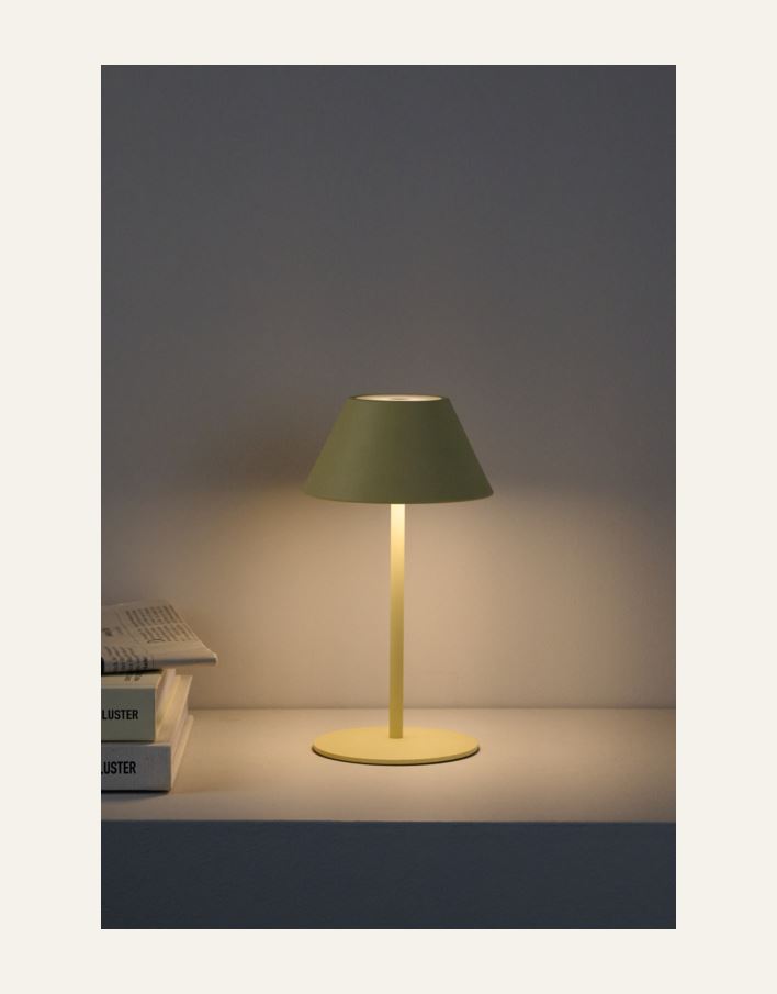 Ladattava pöytävalaisin vaaleankeltainen - 3