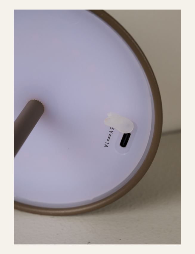 Ladattava pöytävalaisin ruskea - 4