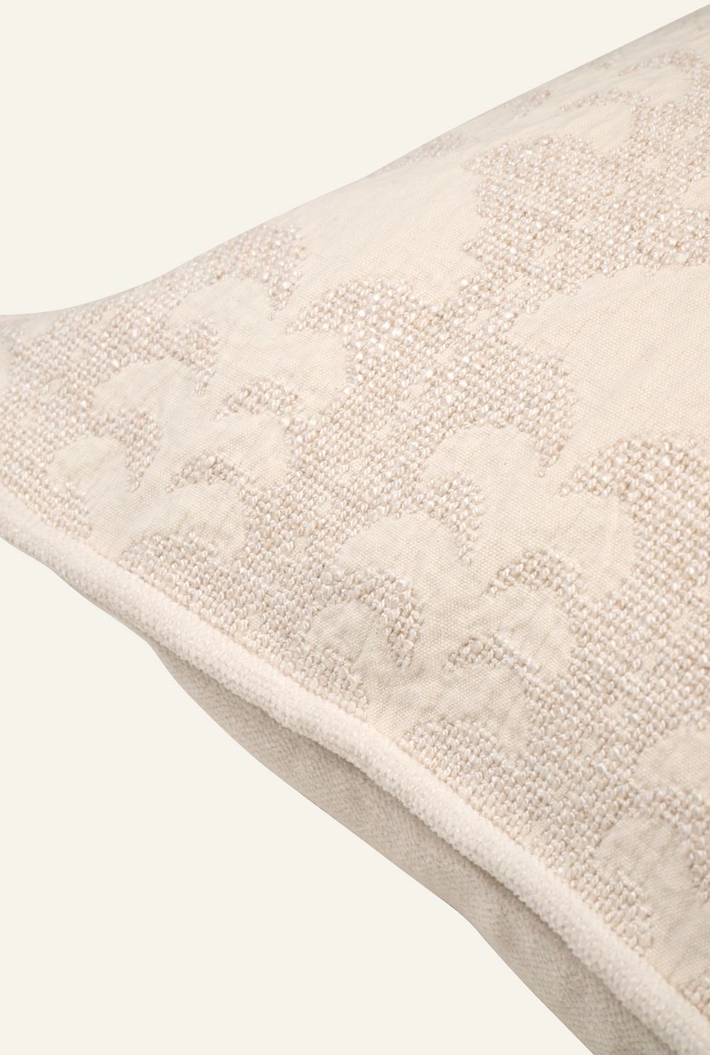 Koristetyynynpäällinen luonnonvalkoinen - 2