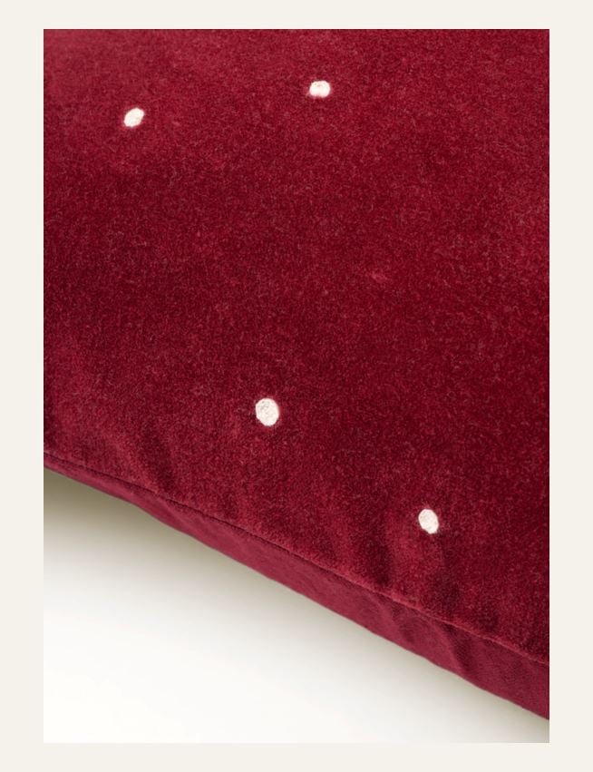 Koristetyynynpäällinen tummanpunainen - 2