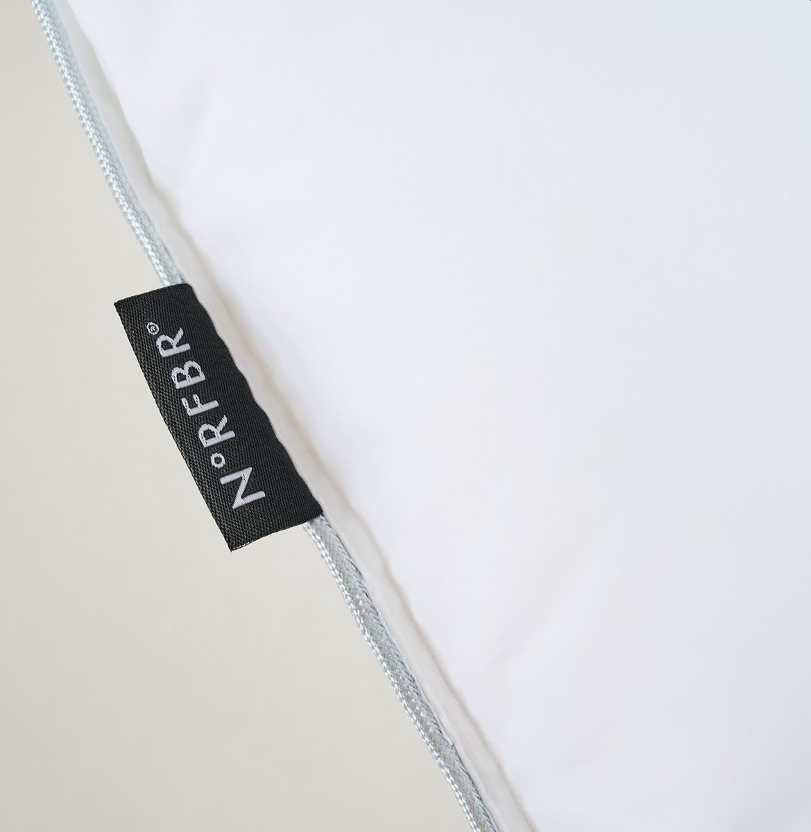 Kuitutyyny valkoinen - 4