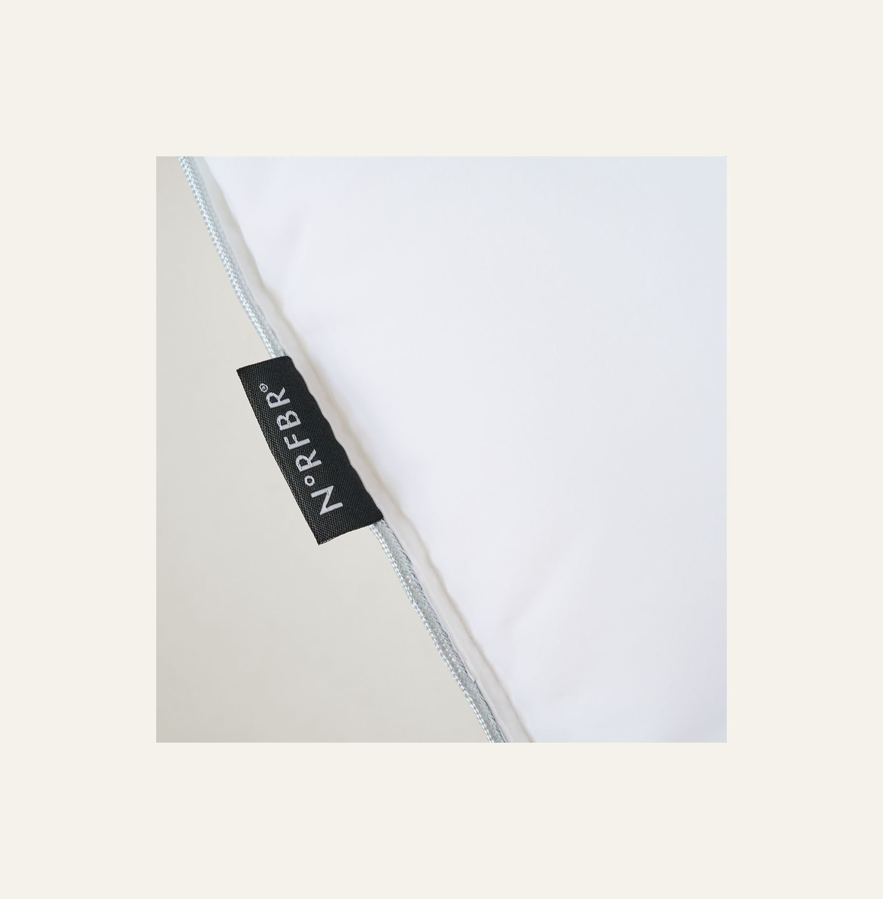 Kuitutyyny valkoinen - 4