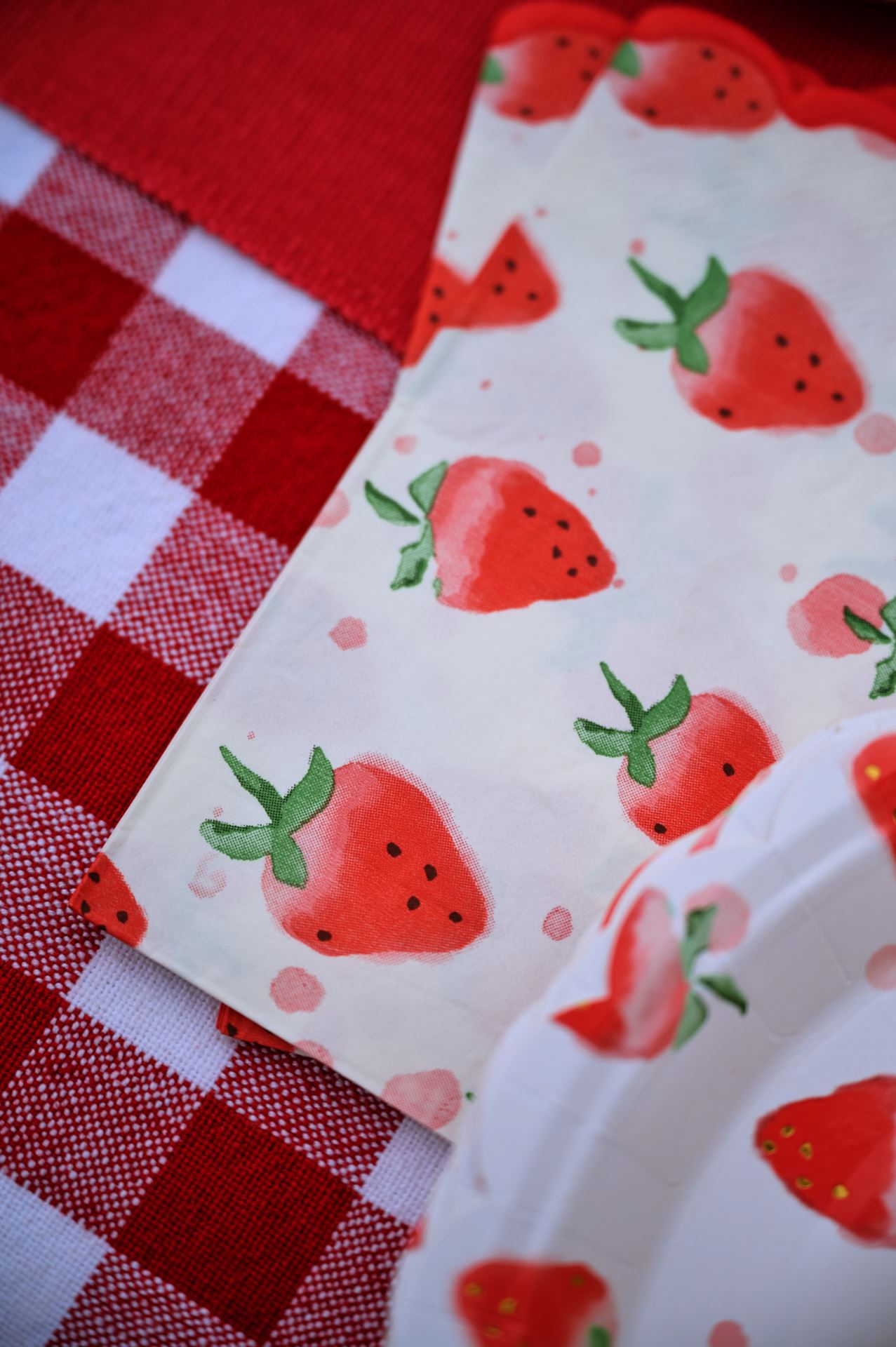 Pöytäliina punainen - 5