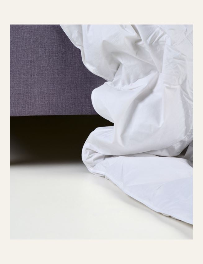 Keskilämmin untuvapeitto valkoinen - 3